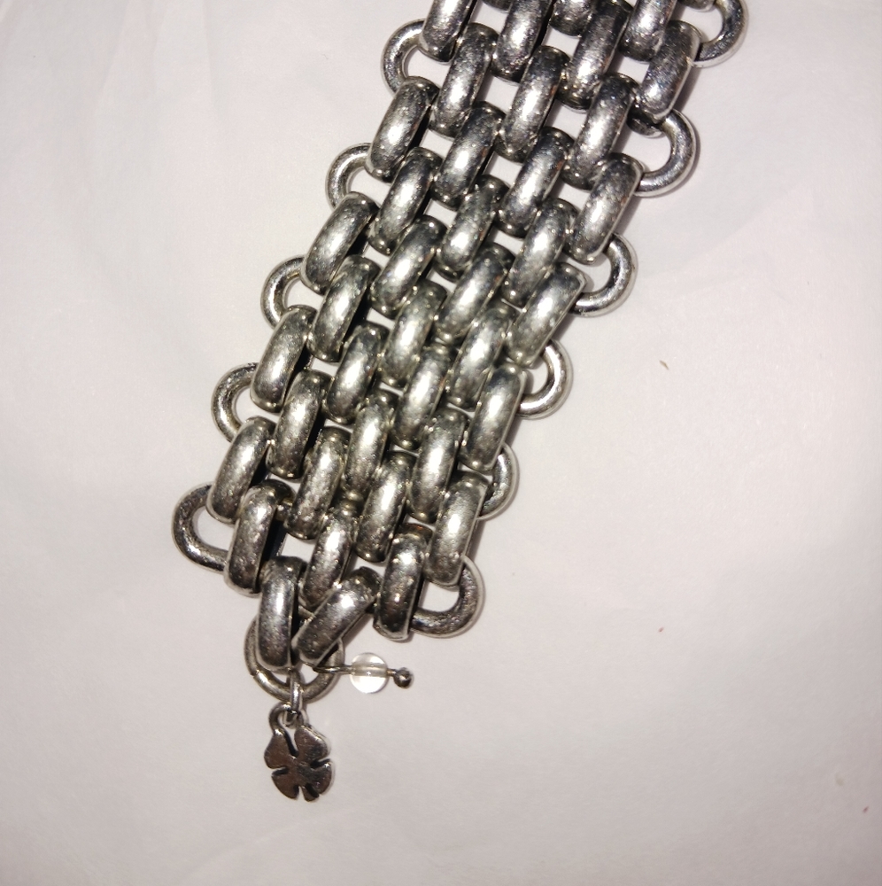 LuckyBrand silver tone bracelet 7" - Picture 2 of 7